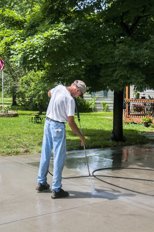 Driveway and Concrete Cleaning