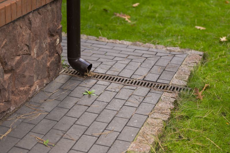Gutter Downspout Unclogging in Long Island, NY